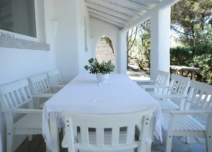 Sul Mare Sardegna Mercedes Tatil Evi *